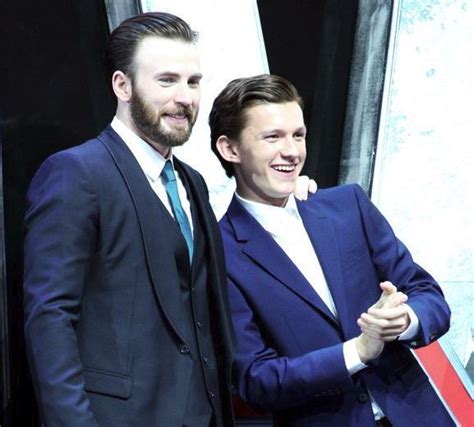 Chris Evans and Tom Holland Steve Rogers Captain America, Chris Evans ...