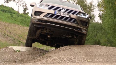 Volkswagen Touareg Off-Road Test Drive - YouTube