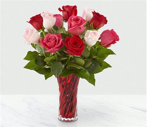 Sweetheart Roses™ Bouquet – The Village Greenery Florist