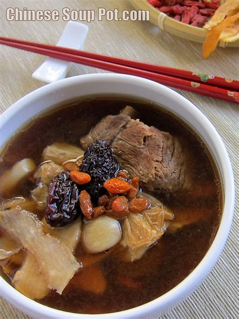 Pork Ribs Tea – Bah Kut Teh (肉骨茶) | Chinese Soup Pot