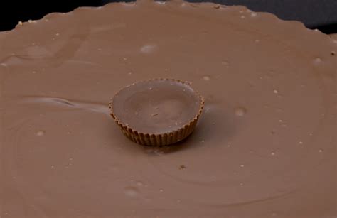 Recipe: Giant Reese's Cup