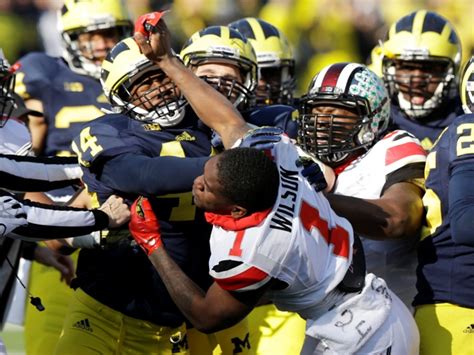 Fight breaks out during Ohio State-Michigan game | For The Win