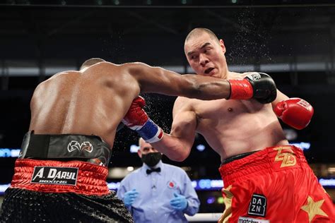 Photos: Zhilei Zhang, Jerry Forrest Battle To Ten Round Draw - Boxing News