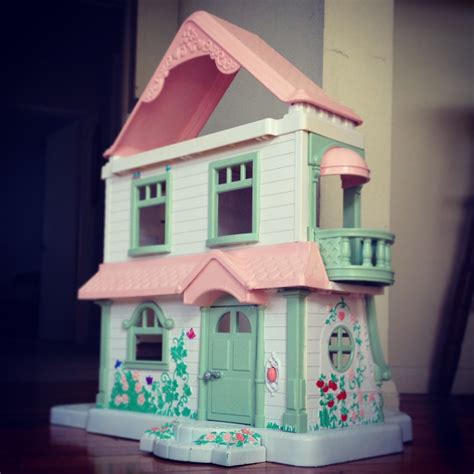 Turned to Design: Painted Plastic Doll House