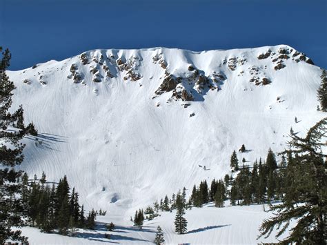 Opening Day @ Alpine Meadows And The Skiing Was Fantastic! | Unofficial Networks