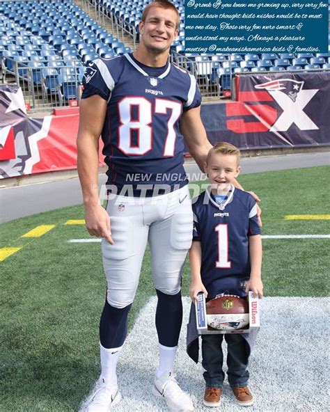 Pin by Deb Schneider on Rob "Gronk" Gronkowski | Gronkowski, Gronk, New ...