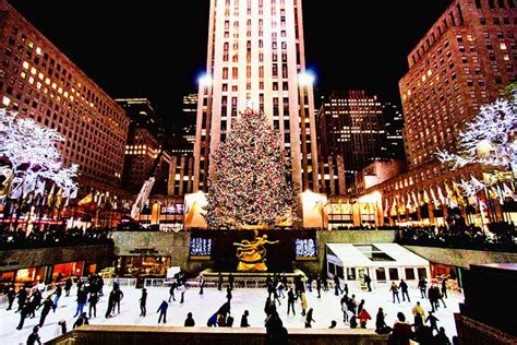 7 Best Christmas Destinations in USA for Celebration & Christmas Markets