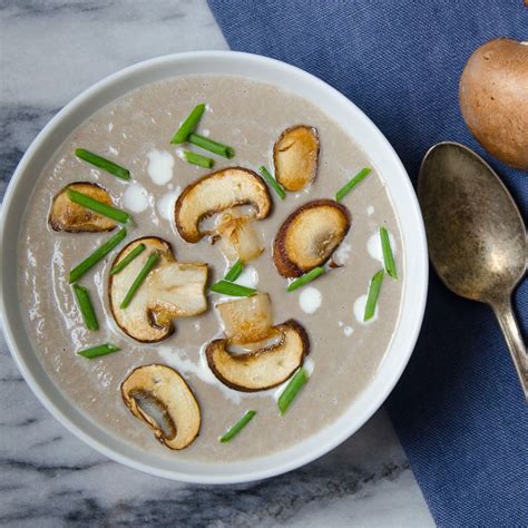 Creamy Mushroom Bisque | Recipe | Mushroom bisque, Stuffed mushrooms ...