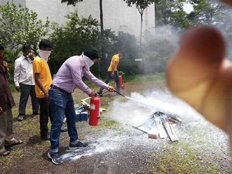 Welcome to HKCP » Fire Fighting Techniques – Training