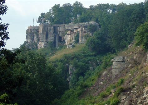 Lookout Mountain, GA : Beautiful Rock City sits atop Lookout Mountain with Chattanooga Valley ...