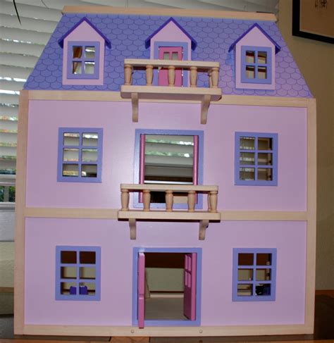 Amazon.com: Melissa & Doug Multi-Level Solid Wood Dollhouse w/Family of 5 Dolls : Melissa & Doug ...