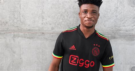 Why The Ajax 21/22 Third Shirt Hits All The Right Notes - SoccerBible