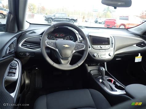 2020 Chevrolet Malibu RS Dashboard Photos | GTCarLot.com