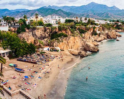 What to see in Nerja: caves, beaches, sun, sea and sand