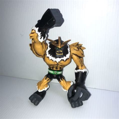 Ben 10 Omniverse Shocksquatch Bandai 5" Vinyl Action Figure Loose ...