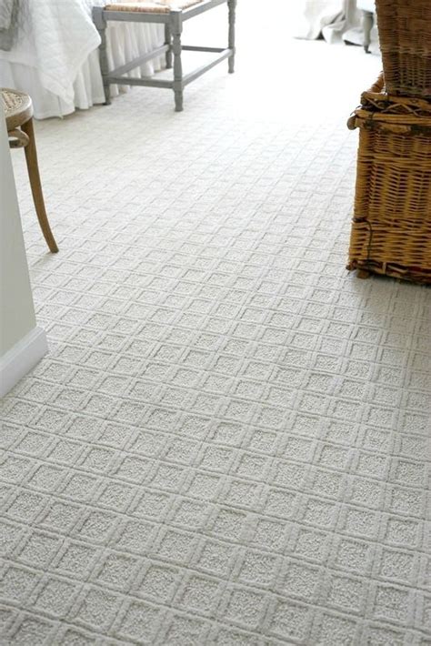 28 Carpet Flooring Ideas With Pros And Cons - DigsDigs