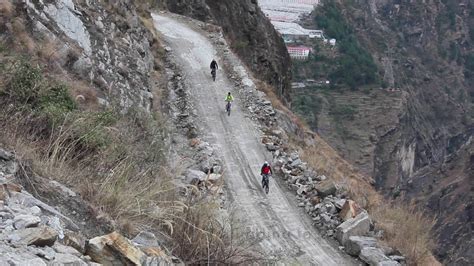 WINTER IN BADRINATH -Mountainbike to Badrinath , WINTERINJOSHIMATH ...