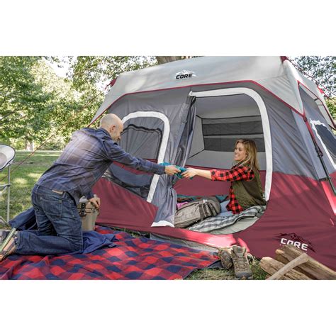 6 Person Instant Cabin Tent – Core Equipment