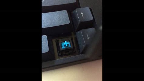 Mechanical keyboard key stuck - YouTube