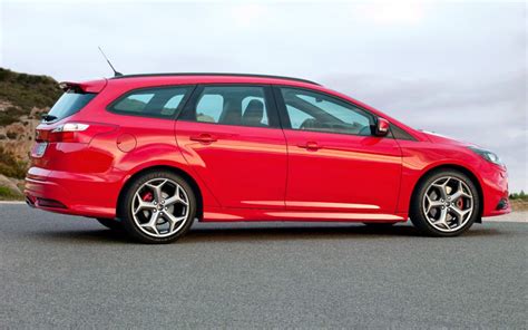 Ford Focus Station Wagon - reviews, prices, ratings with various photos