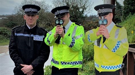 Cut-out Jersey police officers to help tackle speeding motorists - BBC News