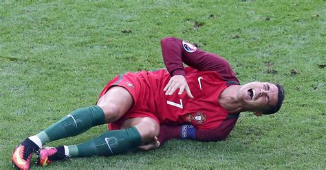 Cristiano Ronaldo Screams in Pain After Injury at Euro 2016 Final - Us Weekly