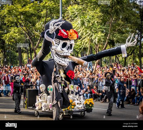 Day of the dead (Dia de los Muertos) parade in Mexico City - Mexico ...