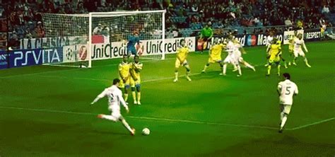 Cristiano Ronaldo 2014 GIFs - Find & Share on GIPHY