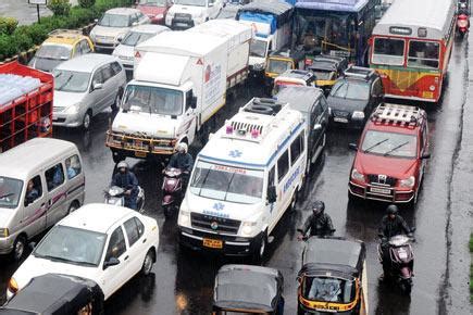 Mumbai: Accident victim dies as ambulance gets stuck in traffic jam