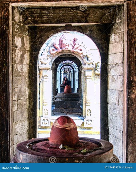 Sacred Shiva Lingam Inside of Hindu Pashupatinath Temple Stock Photo ...