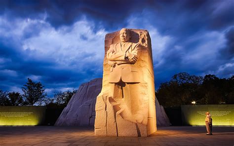 Martin Luther King, Jr Memorial: Monument & Park In Washington, DC