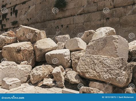 Detail of Second Temple Destruction at the Kotel in Jerusalem Stock ...