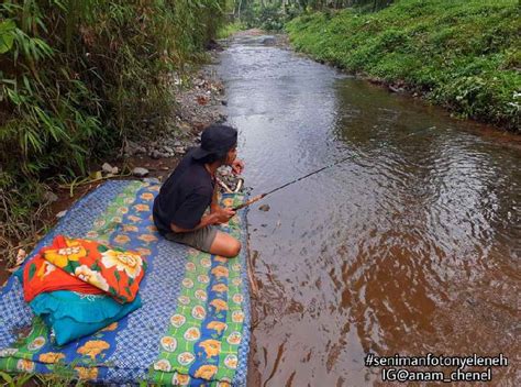 Ngakak! 10 Potret Tingkah Aneh Orang Saat Mancing - Dailysia