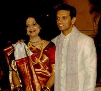 Rahul Dravid Family Pictures – Indian Cricket Star Rahul Dravid with ...