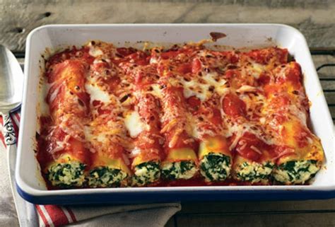 Ricotta and spinach stuffed cannelloni insalata verde recipe - Healthy Recipe