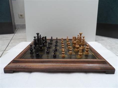 Beautiful large vintage chess set with very old wooden - Catawiki