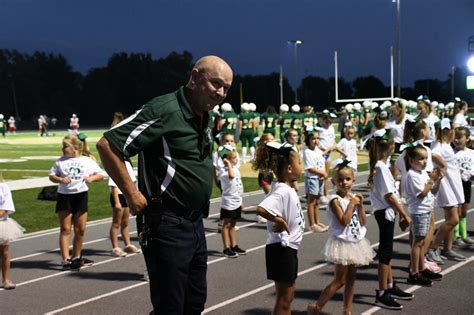 Kiddie Cheer at 9/16 Football Game | Riddle Elementary School