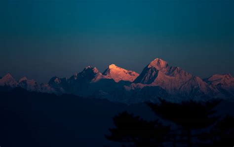 1,400+ Mt Everest At Sunrise Stock Photos, Pictures & Royalty-Free Images - iStock