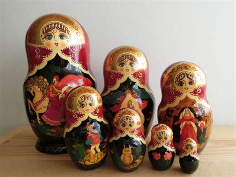 7 pc vintage matryoshka with depiction of a russian tale. From my own russian nesting doll ...