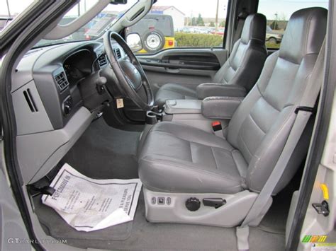 Medium Flint Interior 2005 Ford Excursion XLT 4x4 Photo #57483748 | GTCarLot.com