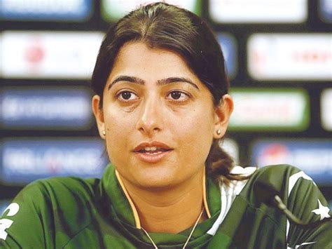 Sana Mir first Pakistan woman cricketer to take 100 wickets in ODIs - Khyber News -Official Website