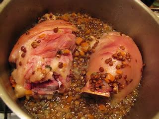 Lola-Lu's Kitchen: Braised Ham Hocks with lentils