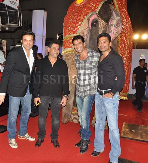 Akshay Kumar, Irrfan Khan, Bobby Deol, Suniel Shetty watch "Thank You" with the Aam Janta ...