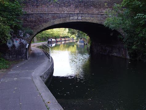 Camden Town Canal Way - London by djspark on DeviantArt