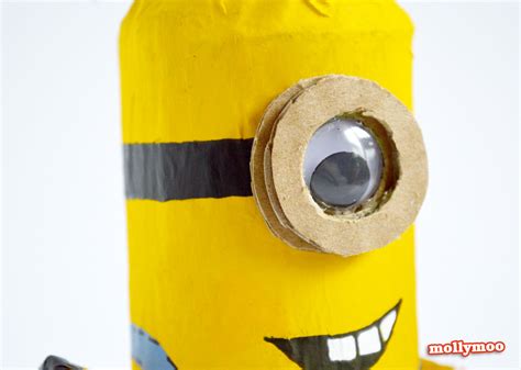 MollyMooCrafts Toilet Roll Crafts for Kids - Despicable Me Minions