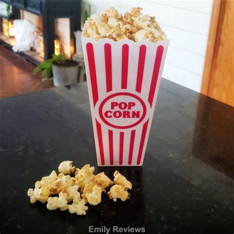 Homemade Sugar-Free Caramel Corn Recipe | Emily Reviews