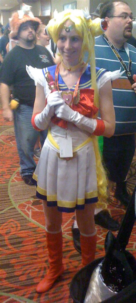 Super Sailor Moon Cosplay by Arogazia on DeviantArt