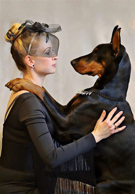 Face a face ... | Doberman, Girl and dog, Doberman dogs