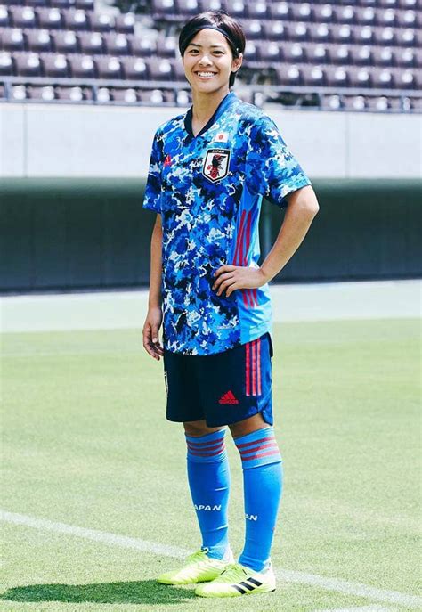 adidas dévoile les nouveaux maillots du Japon pour 2020