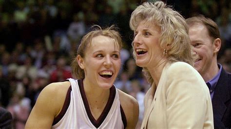 Kansas hometown helps basketball legend Jackie Stiles fight cancer - ESPN